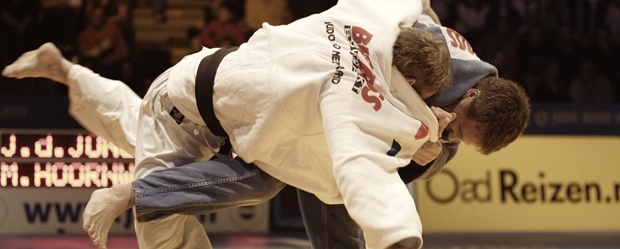 Mange påstår at moderne judo ikke er effektivt som selvforsvar. Moderne judo har fjernet seg for mye fra den opprinnelige...